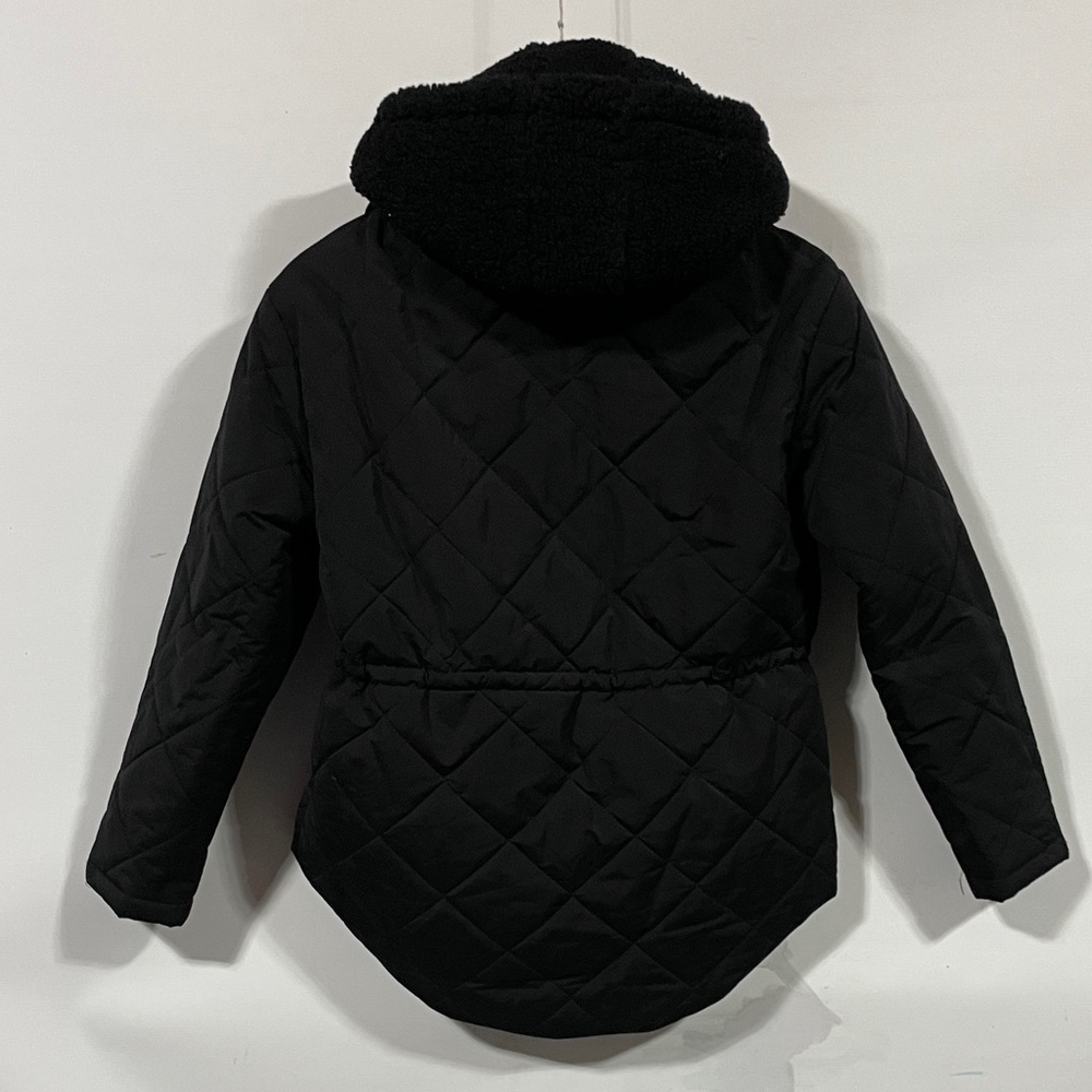 Evereve Black Quilted Puffer Jacket - Picture 3 of 5